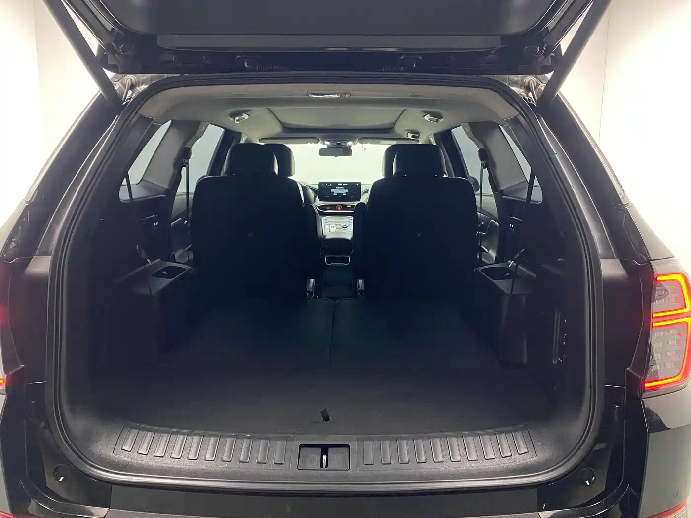 Hyundai Santa Fe 2023 Traveller 380T GDi Auto 2WD GLX Elite Edition фото 11