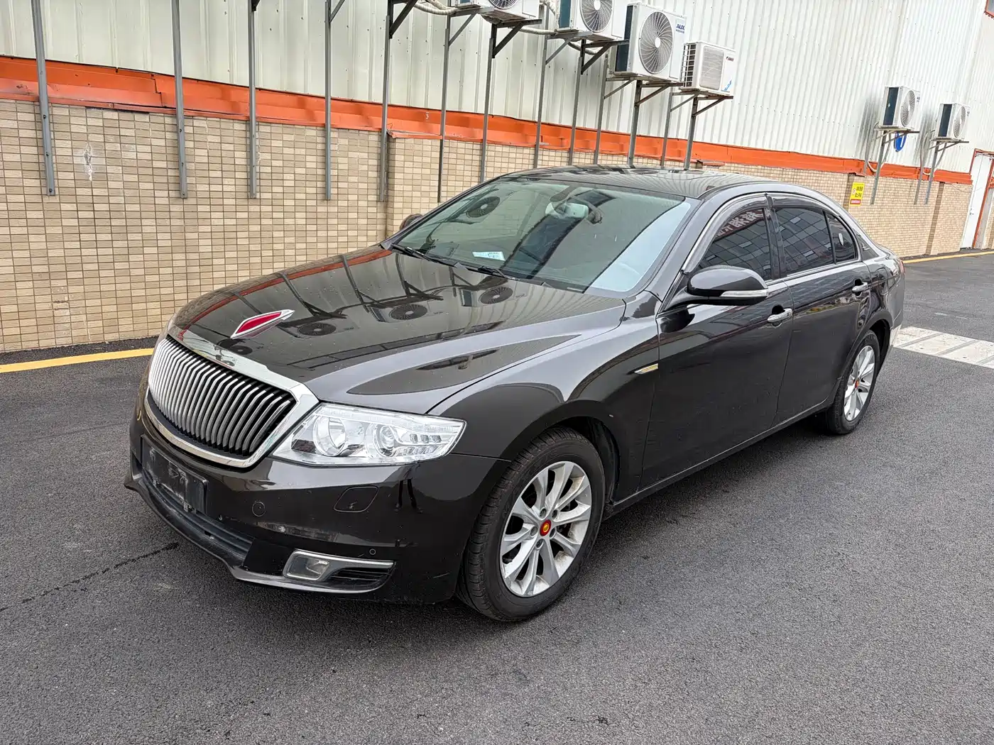 Hongqi H7 2015 2.0T Luxury