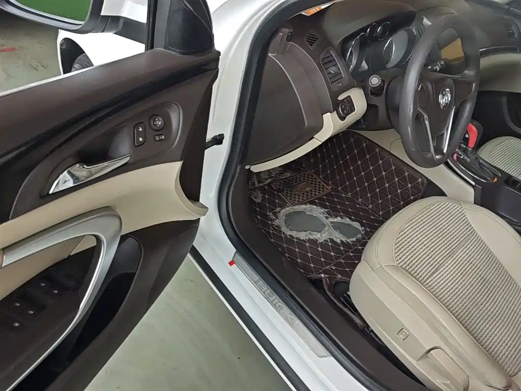 Buick Regal 2015 2.0L Leading Fashion Model фото 16