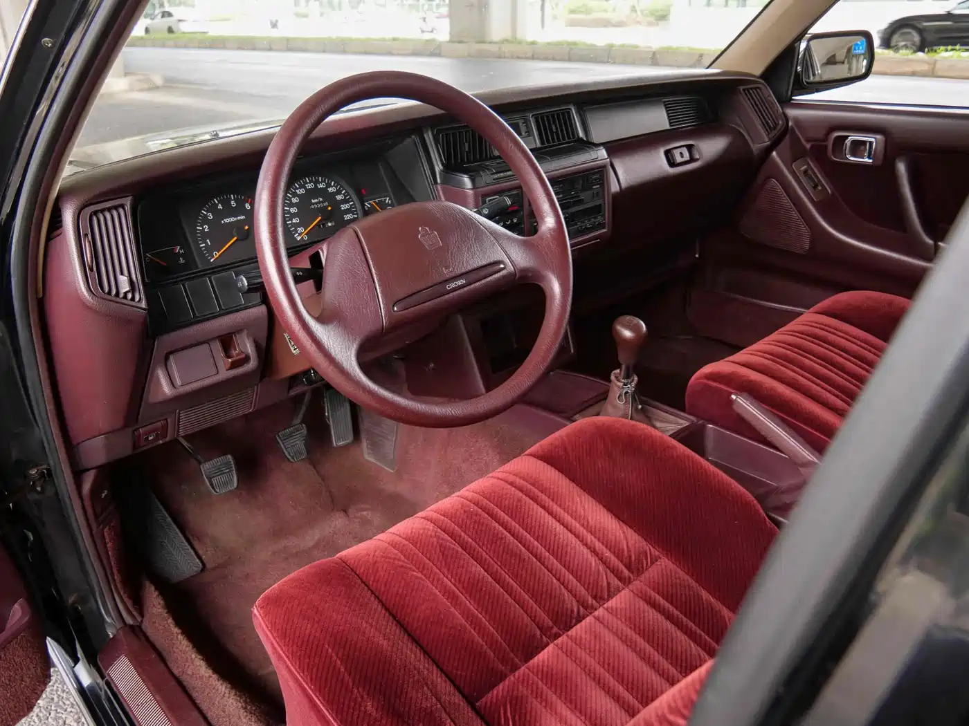 Toyota Crown фото 31