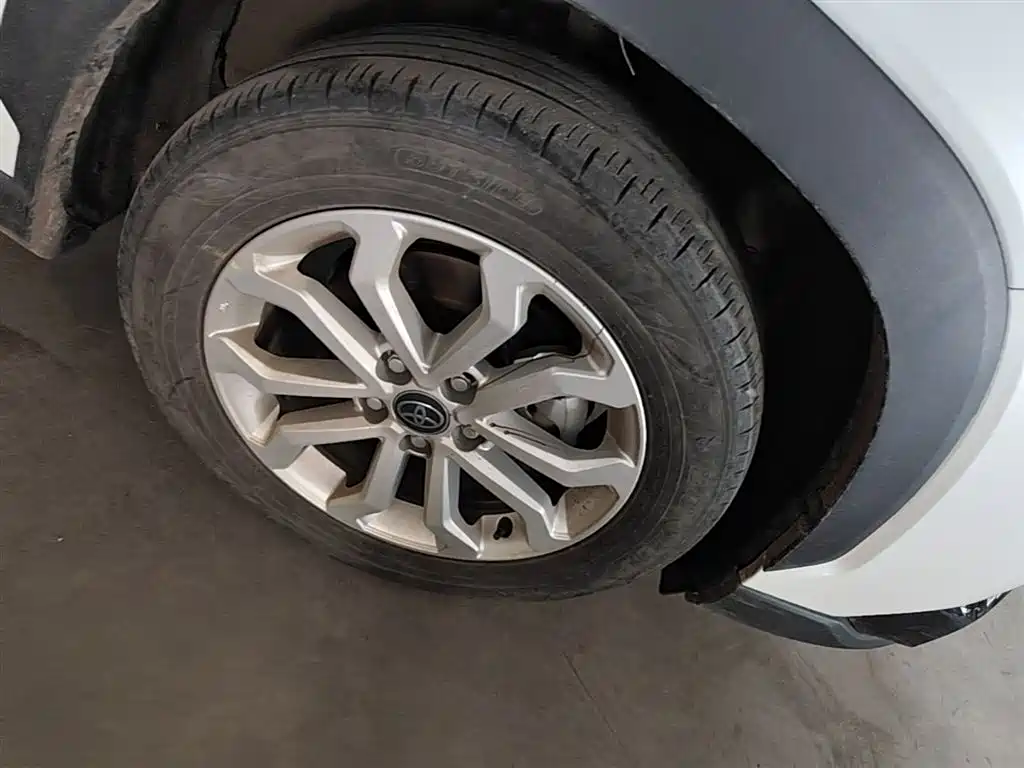 Toyota Frontlander 2023 2.0L CVT Elite Edition фото 14