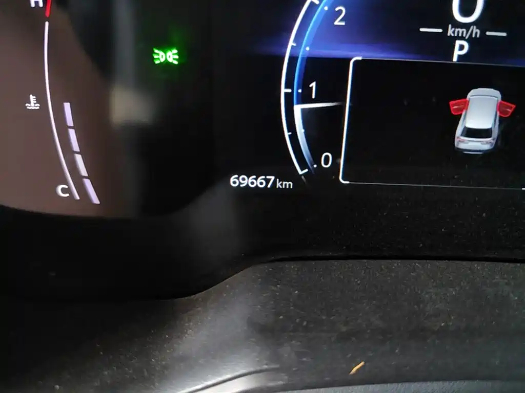 Toyota Frontlander 2023 2.0L CVT Elite Edition фото 19