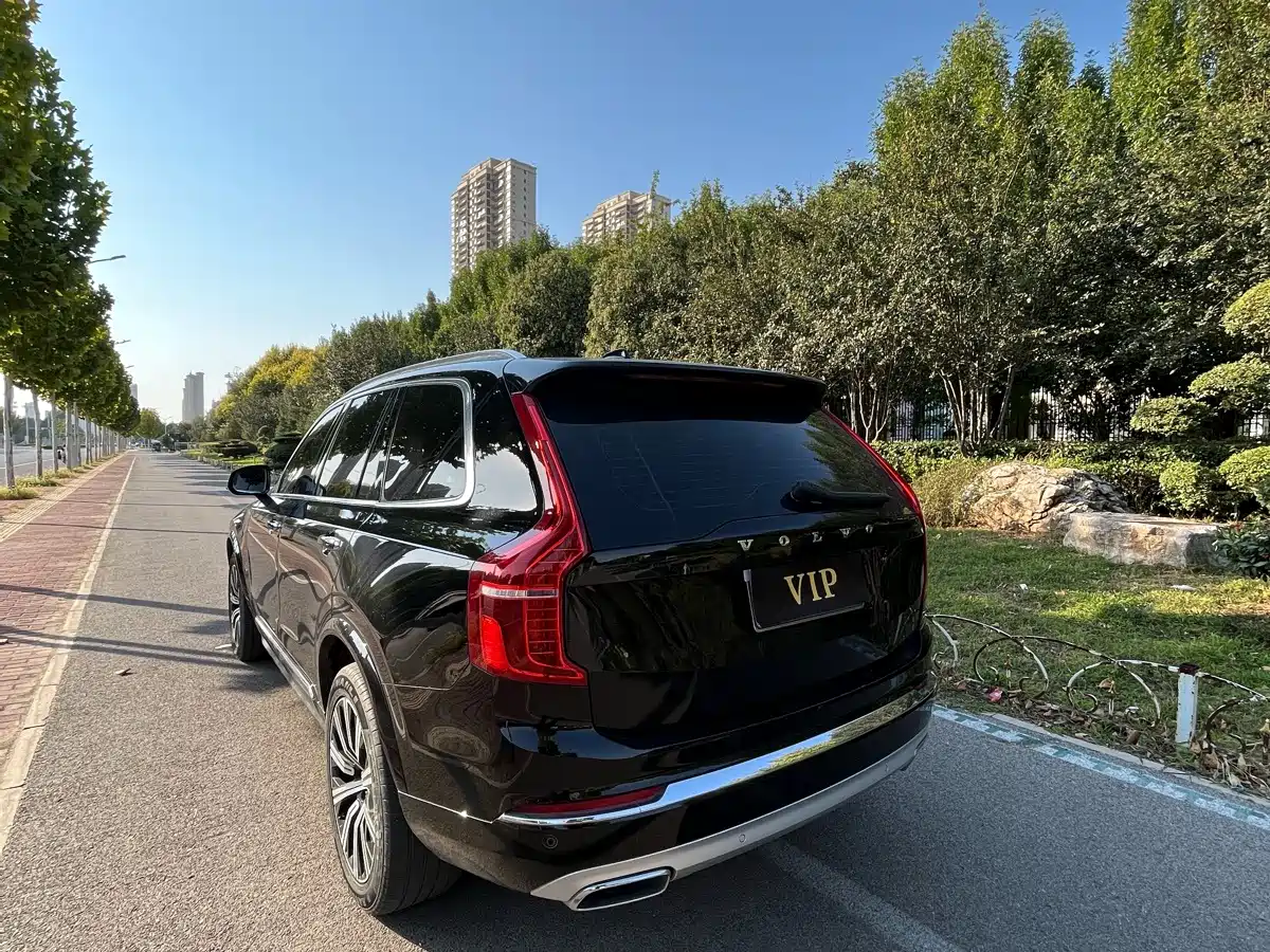 صورة 9 - Volvo XC90