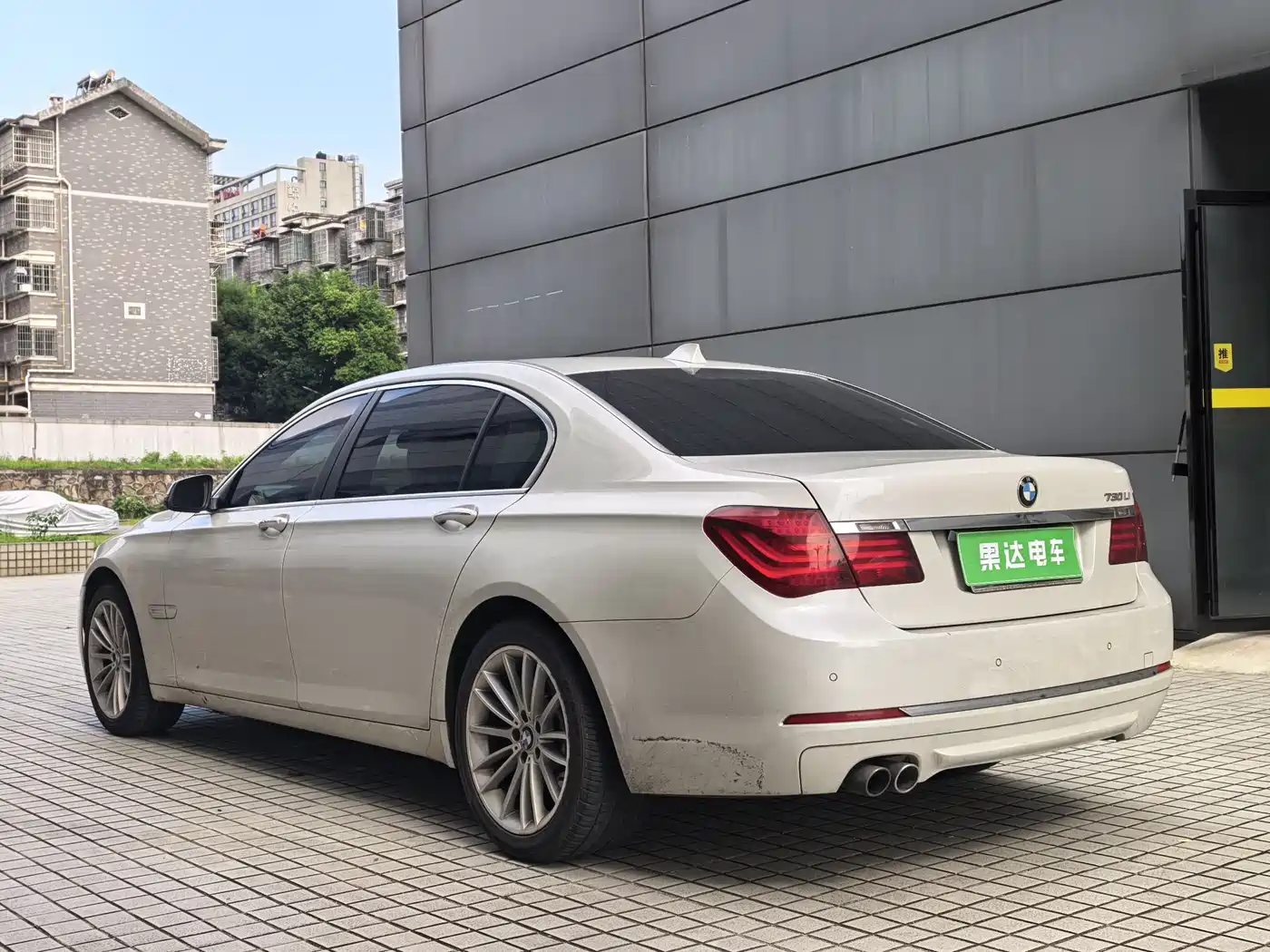 BMW 7 Series 2014 730Li Premium фото 4