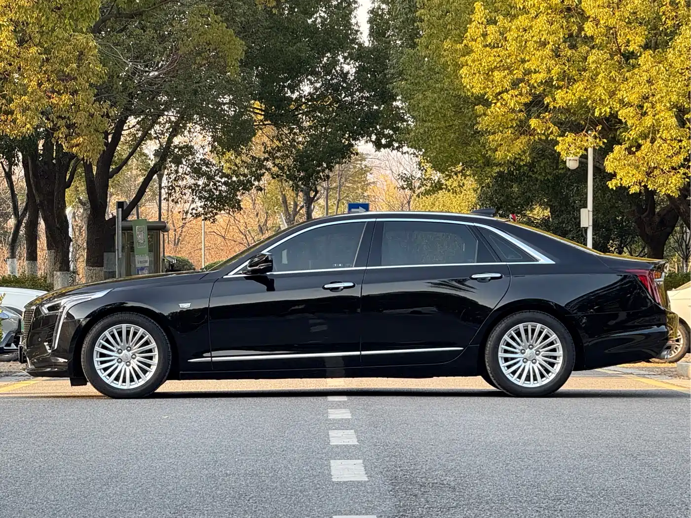 CADILLAC CT6