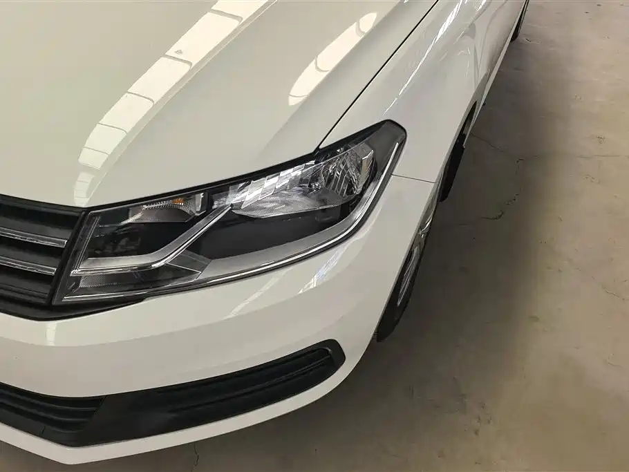 Volkswagen Santana 2016 1.6L Manual Trend Edition фото 5