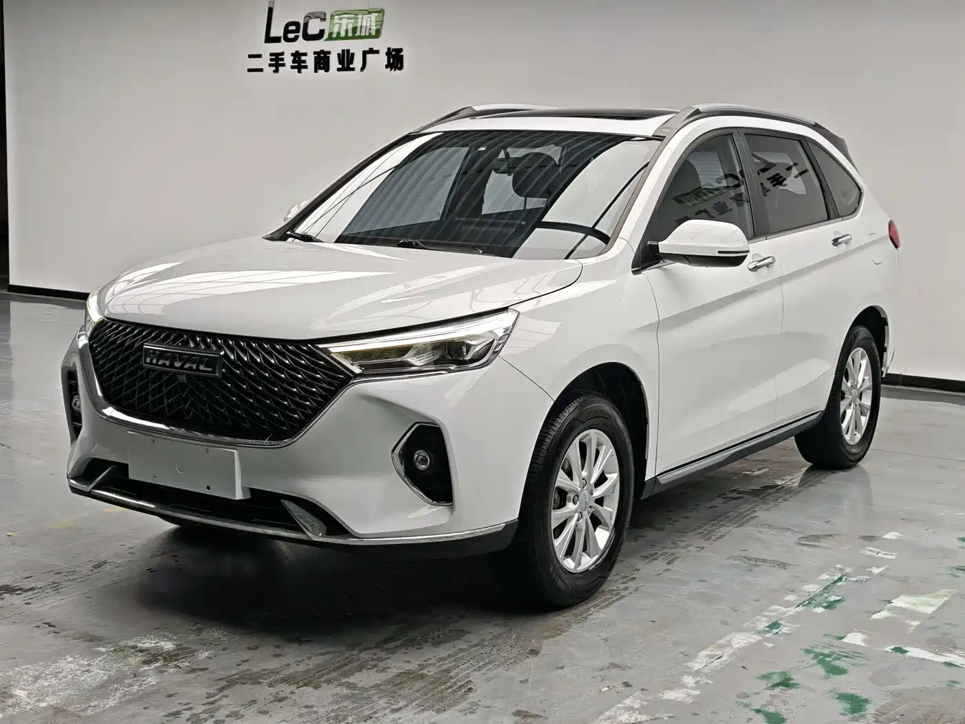 Photo 1 - Haval M6