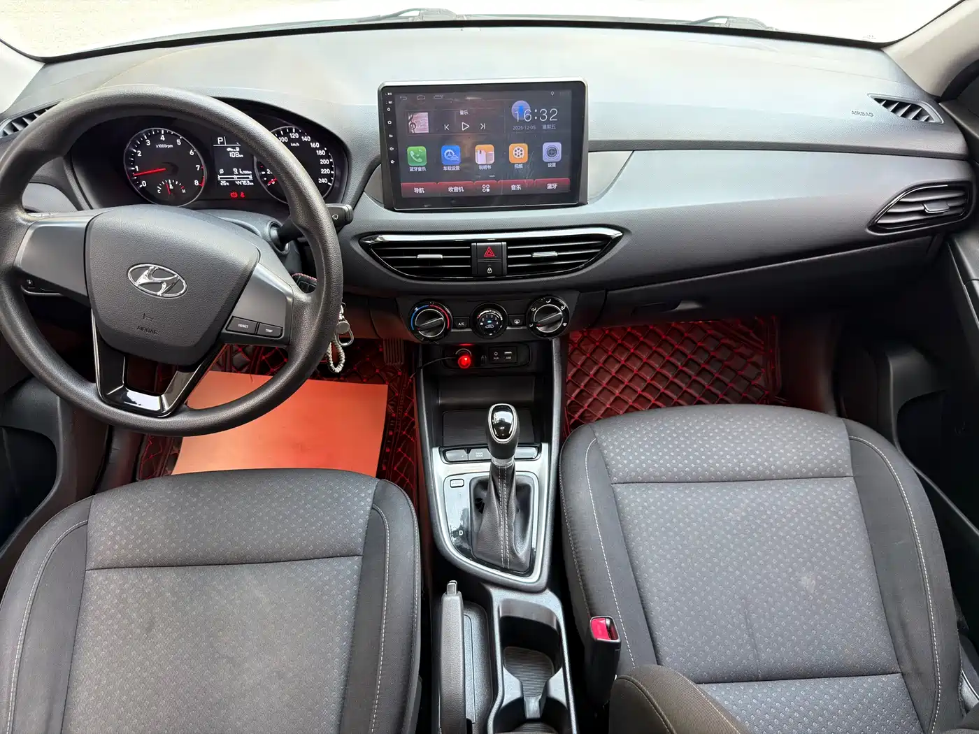 Hyundai Elantra 2018 1.6L Automatic Pleasing Edition GL China VI фото 11