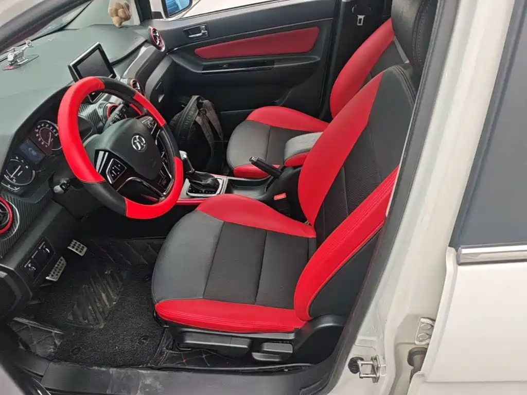 BAIC Senova X25 2016 2015 1.5L Automatic Elite