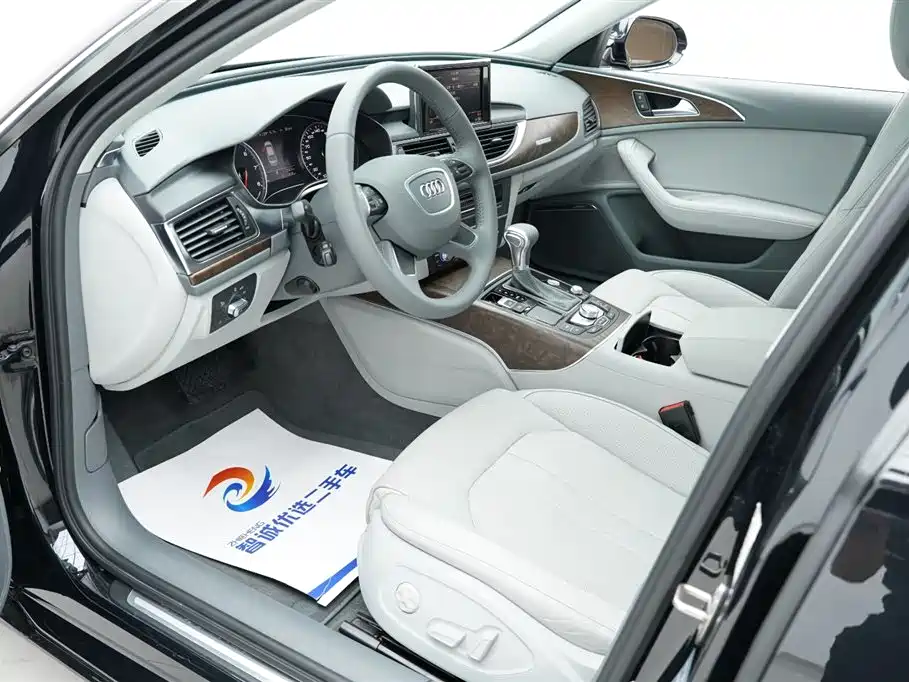Audi A6L 2012 35 FSI quattro Luxury фото 5