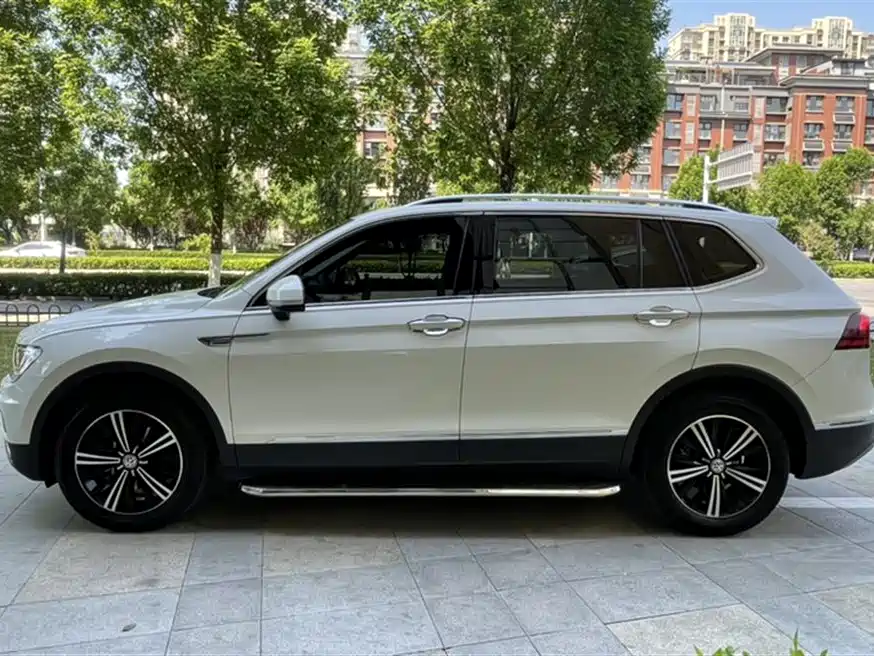 Volkswagen Tiguan L 2019 330TSI Automatic 2WD Panorama Comfort Edition China VI фото 21