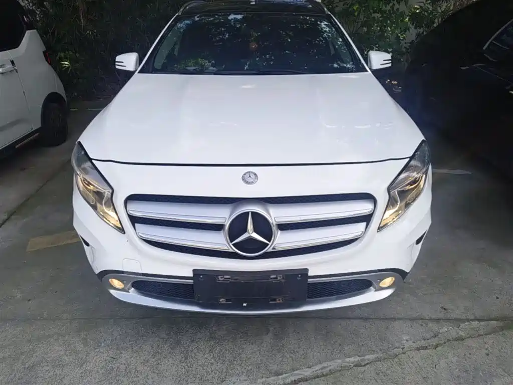 Mercedes-Benz GLA 2015 GLA 200 Dynamic фото 3