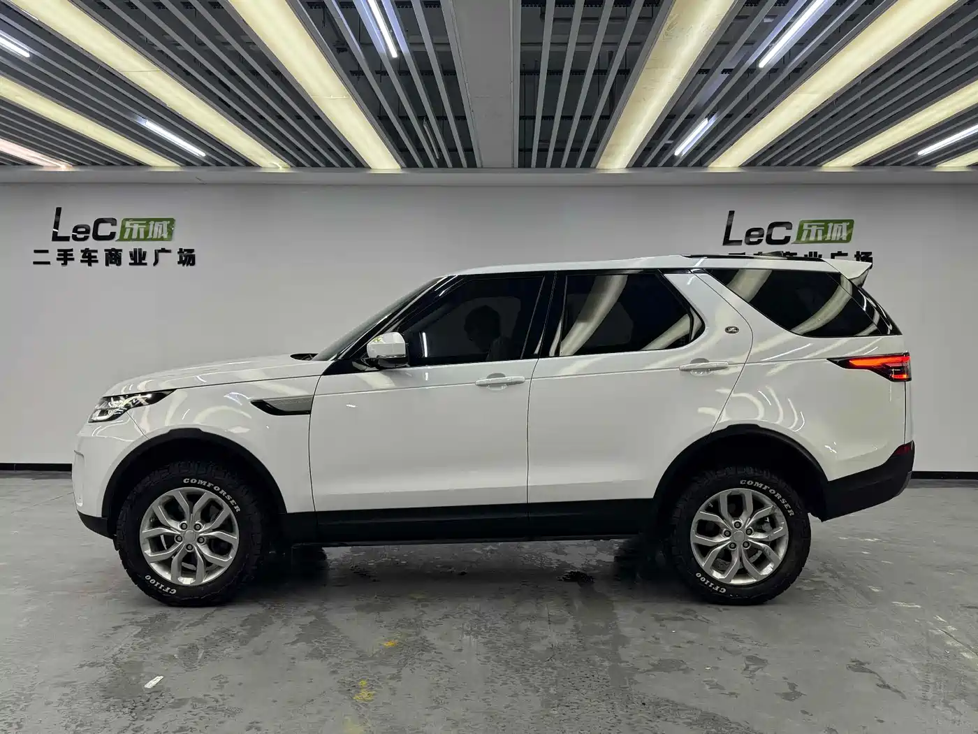 Фото 5 - Land Rover Discovery