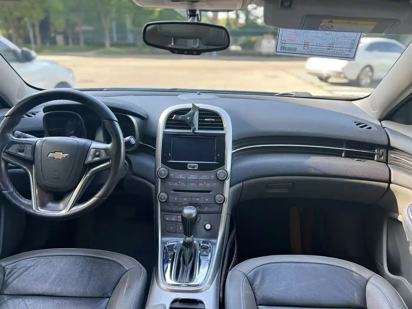 Chevrolet Malibu 2013 2.0L Automatic Luxury Edition фото 16