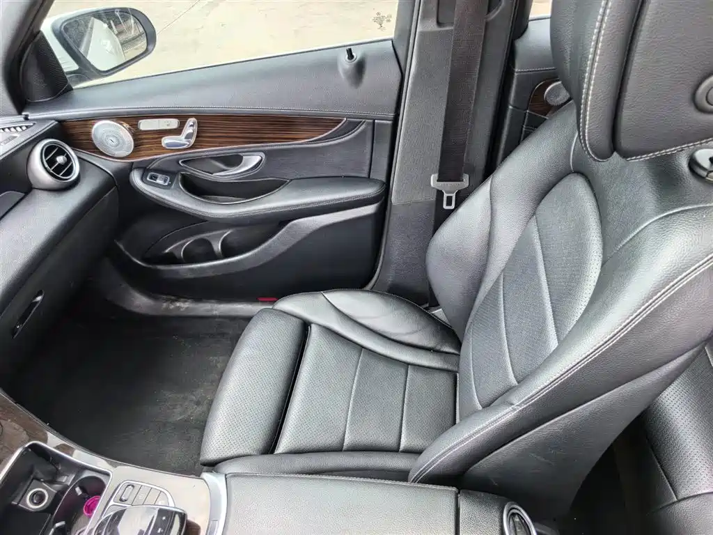 Mercedes-Benz GLC 2017 GLC 260 4MATIC Dynamic фото 12