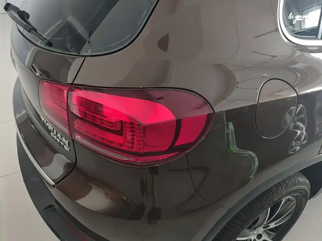 Volkswagen Tiguan 2016 Model 300TSI Automatic 4WD Luxury Edition фото 8