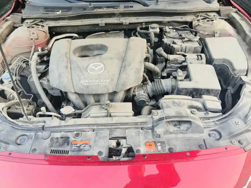 Photo 3 - Mazda Mazda 3