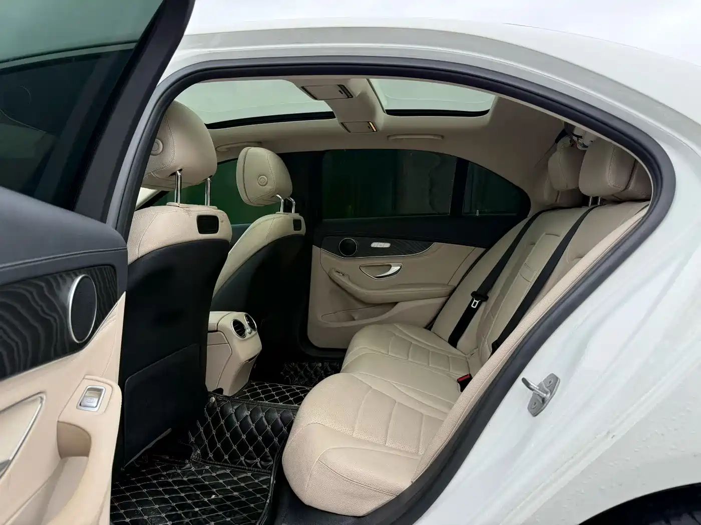 Mercedes-Benz C-Class 2016 C 200 L Sport фото 9