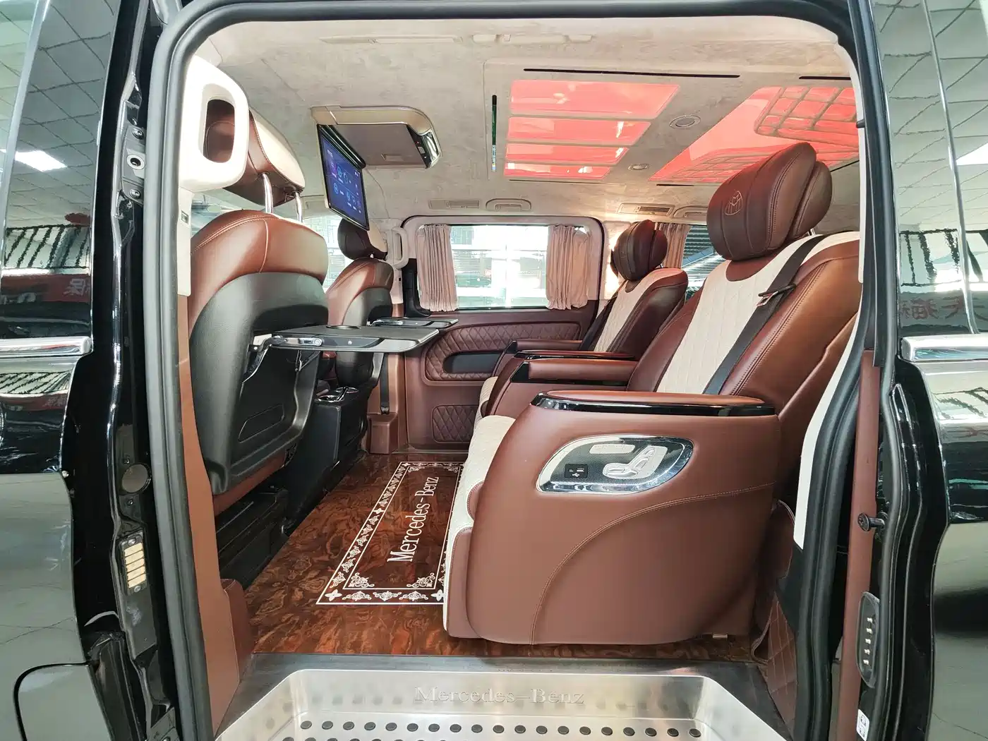 Mercedes-Benz Vito 2021 2.0T Business Edition 7-seater фото 10