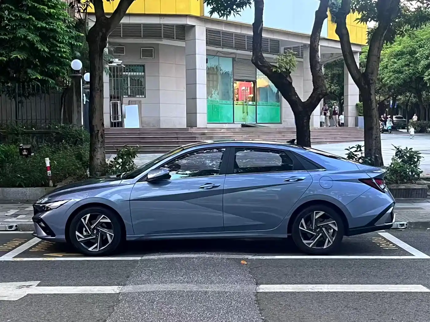 Hyundai Elantra 2025 2023 1.5L CVT GLX Elite Edition