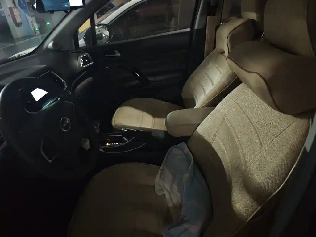 GAC Trumpchi Trumpchi GS4 2017 200T G-DCT 2WD Comfort фото 8
