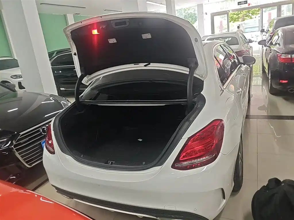 Mercedes-Benz C-Class 2016 C 180 L Sport фото 19