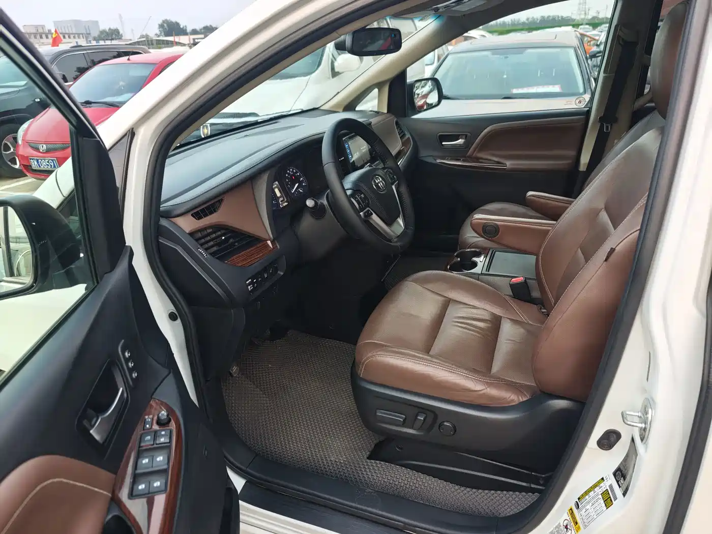 Toyota Sienna 2017 2015 3.5L 4WD L
