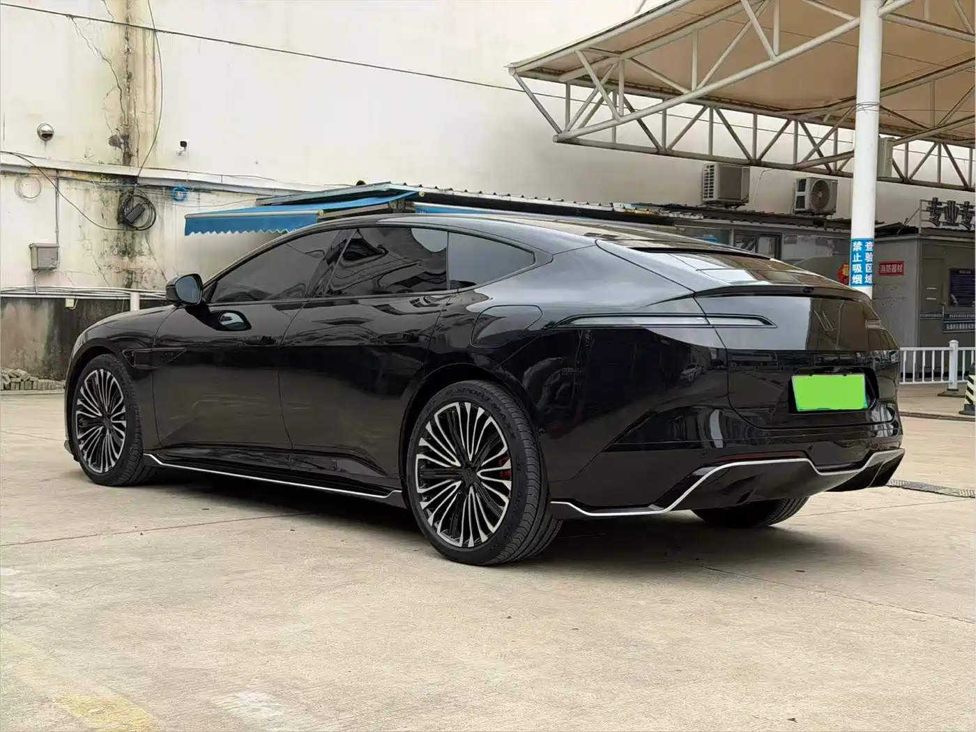 Avatr 12 2024 Facelift 700 Triple Laser RWD Luxury Edition фото 7