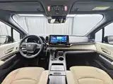 Фото 5 - Toyota Granvia