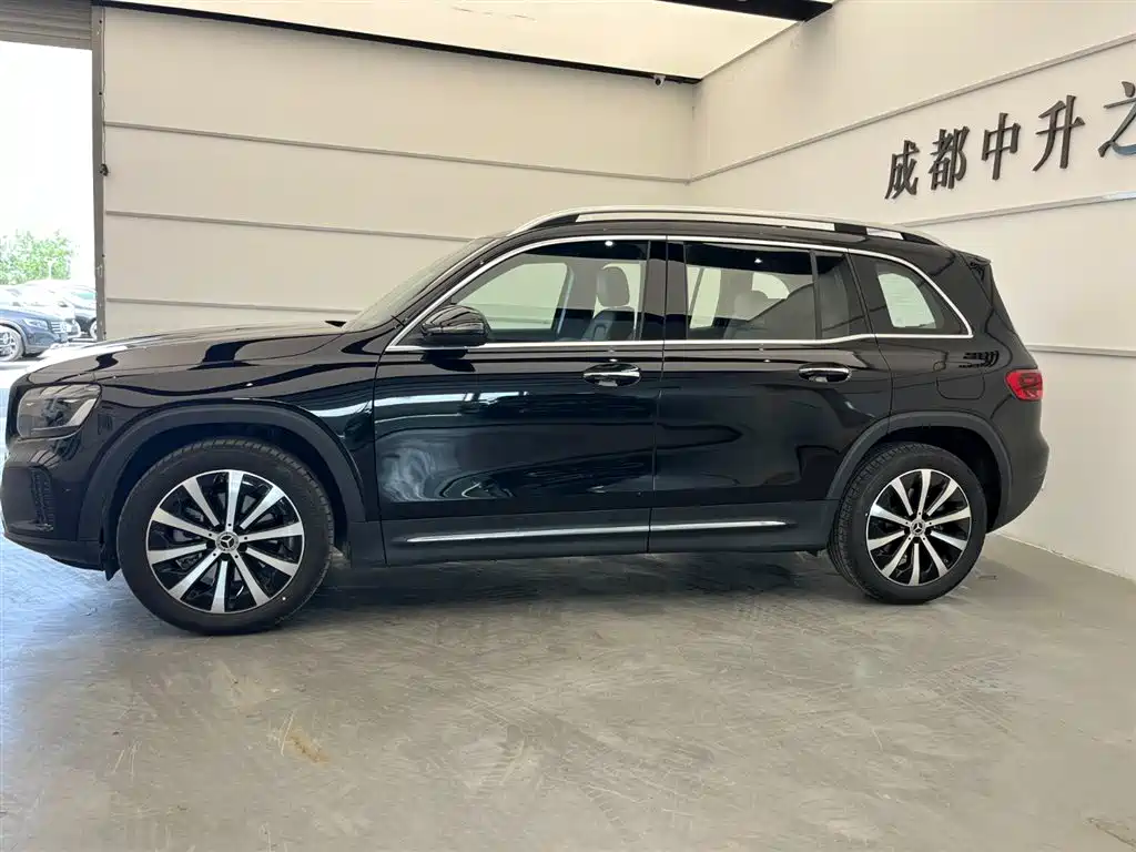 Mercedes-Benz GLB 2025 Model GLB 220 Fashion Style фото 3