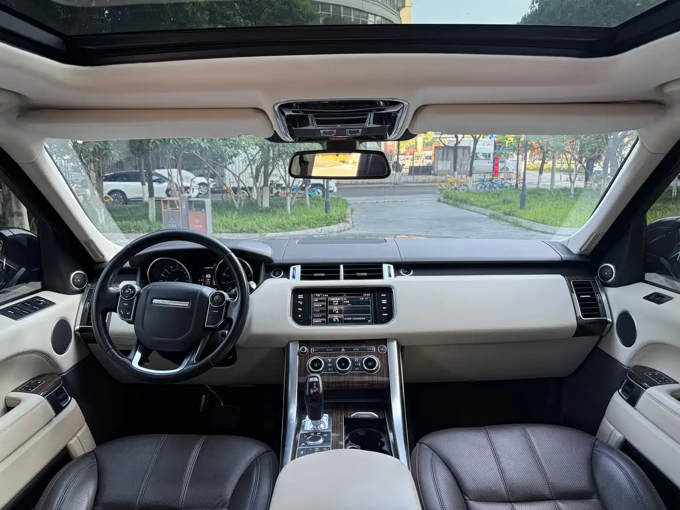 Land Rover Range Rover Sport 2014 3.0 SC V6 HSE фото 8