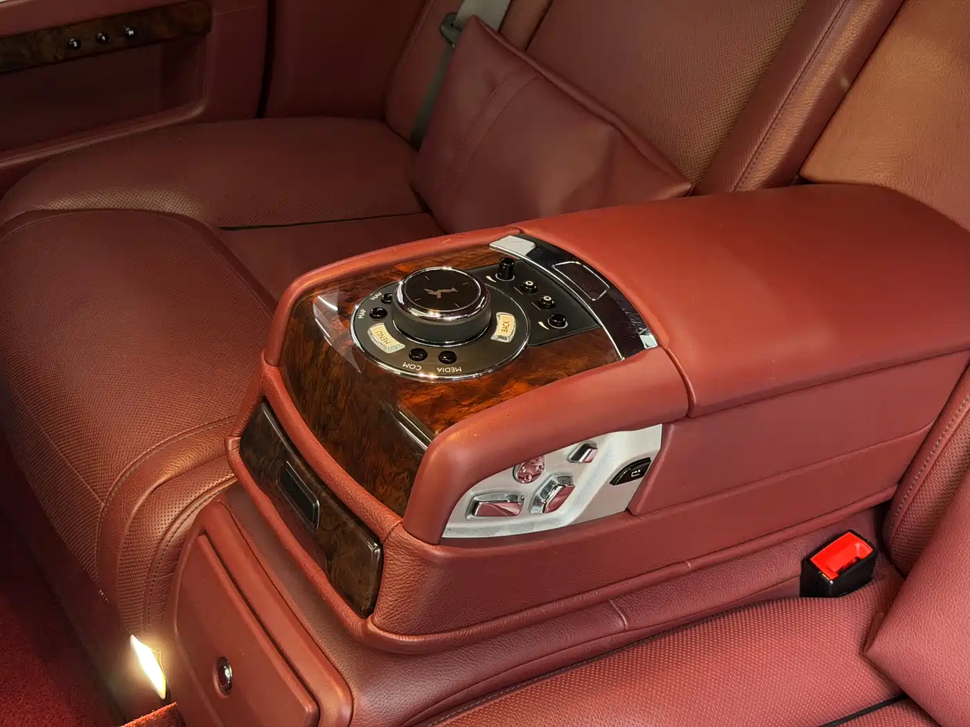 Фото 8 - Rolls-Royce Ghost