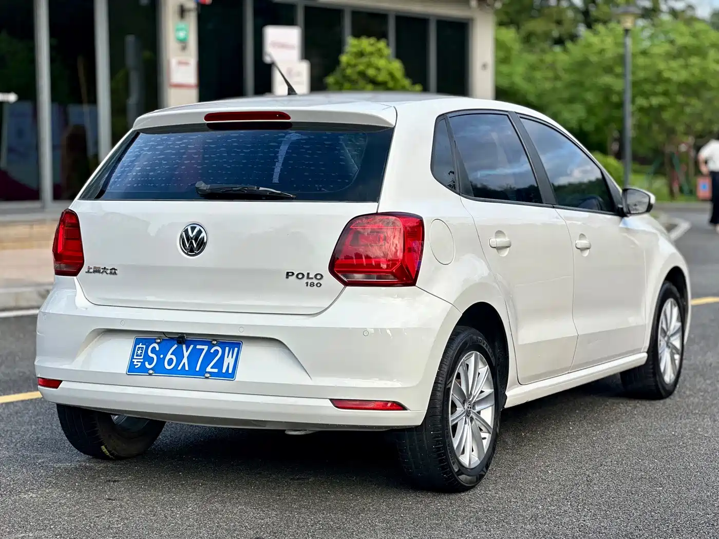 Photo 4 - Volkswagen Polo