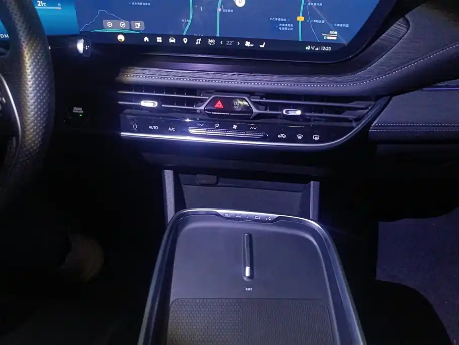 Buick LaCrosse 2023 28T Premium Edition фото 16