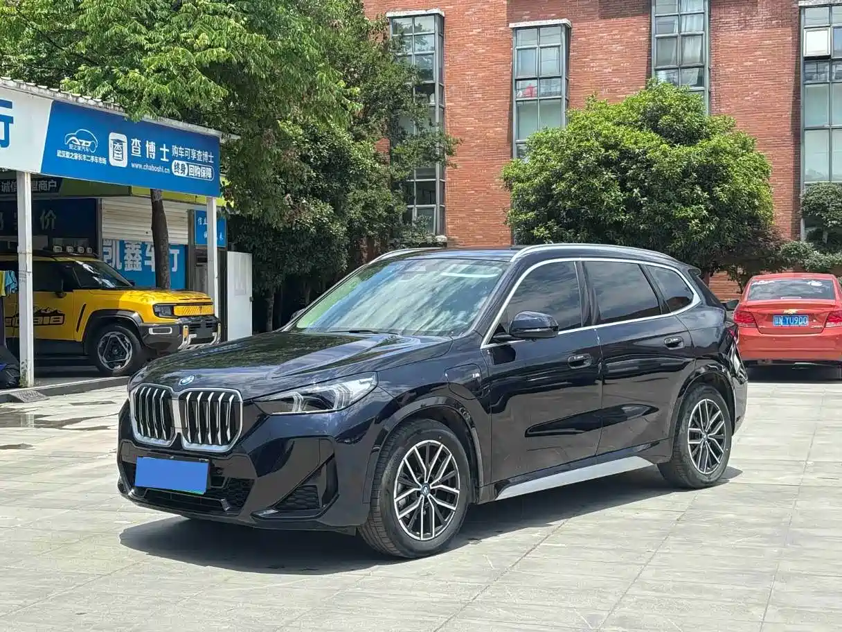 BMW iX1 2023 eDrive25L M Sport Package