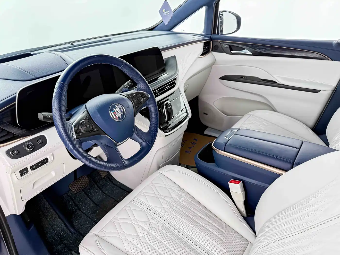 Buick GL8 2021 Avenir Aivia 4-Seater Prestige Edition фото 2