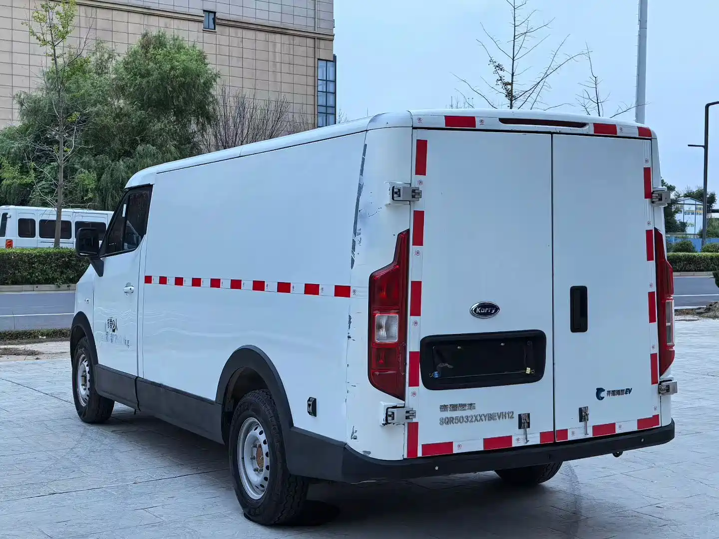 Фото 7 - Karry Dolphin EV