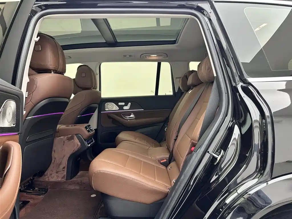 Mercedes-Benz GLS 2024 GLS 450 4MATIC Fashion Edition фото 20