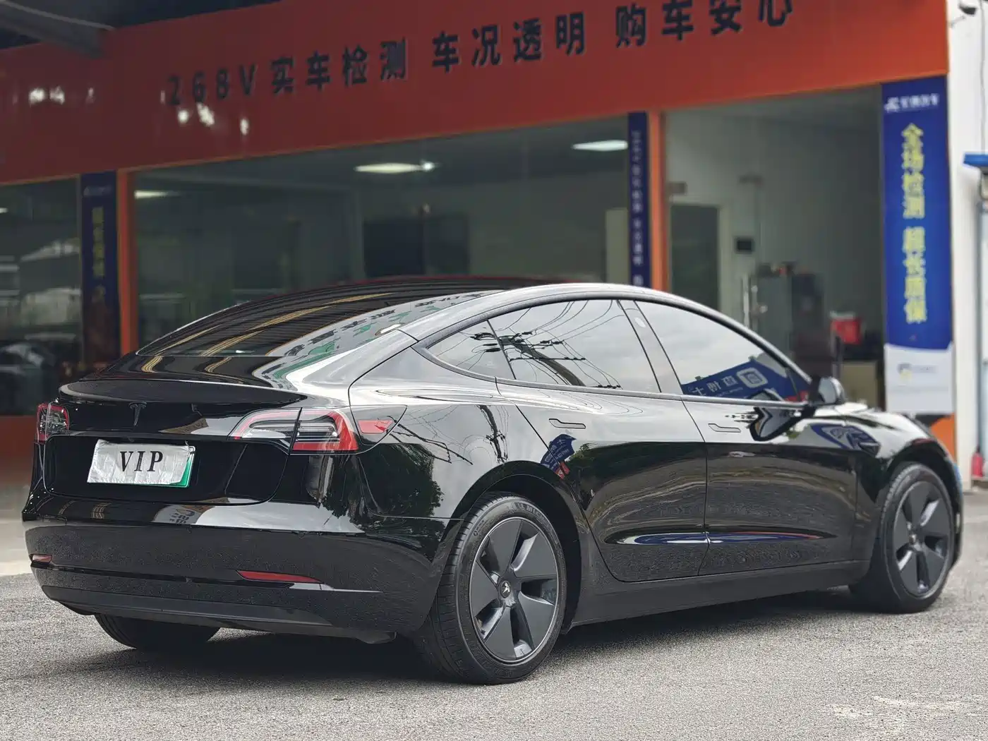 Фото 5 - Tesla Model 3
