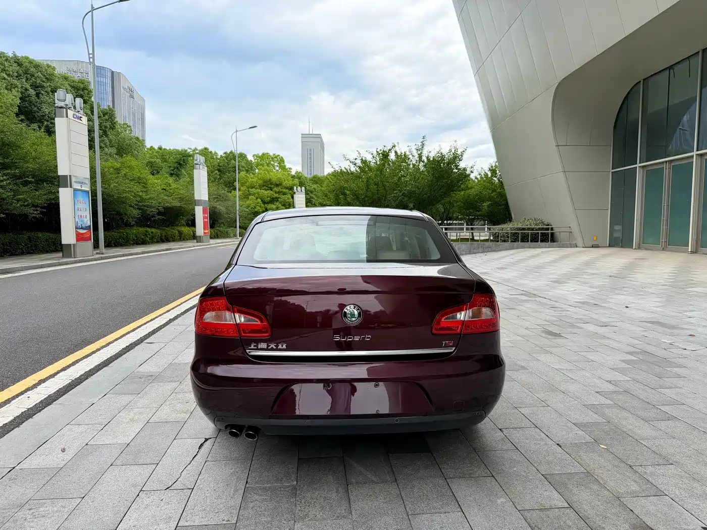 Škoda Superb 2013 2012 1.8TSI Automatic Noble Elegance Edition