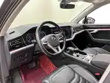 Фото 16 - Volkswagen Touareg