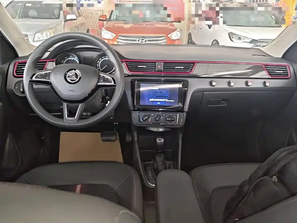Škoda Skoda Rapid Spaceback 2020 1.5L Auto Comfort фото 10