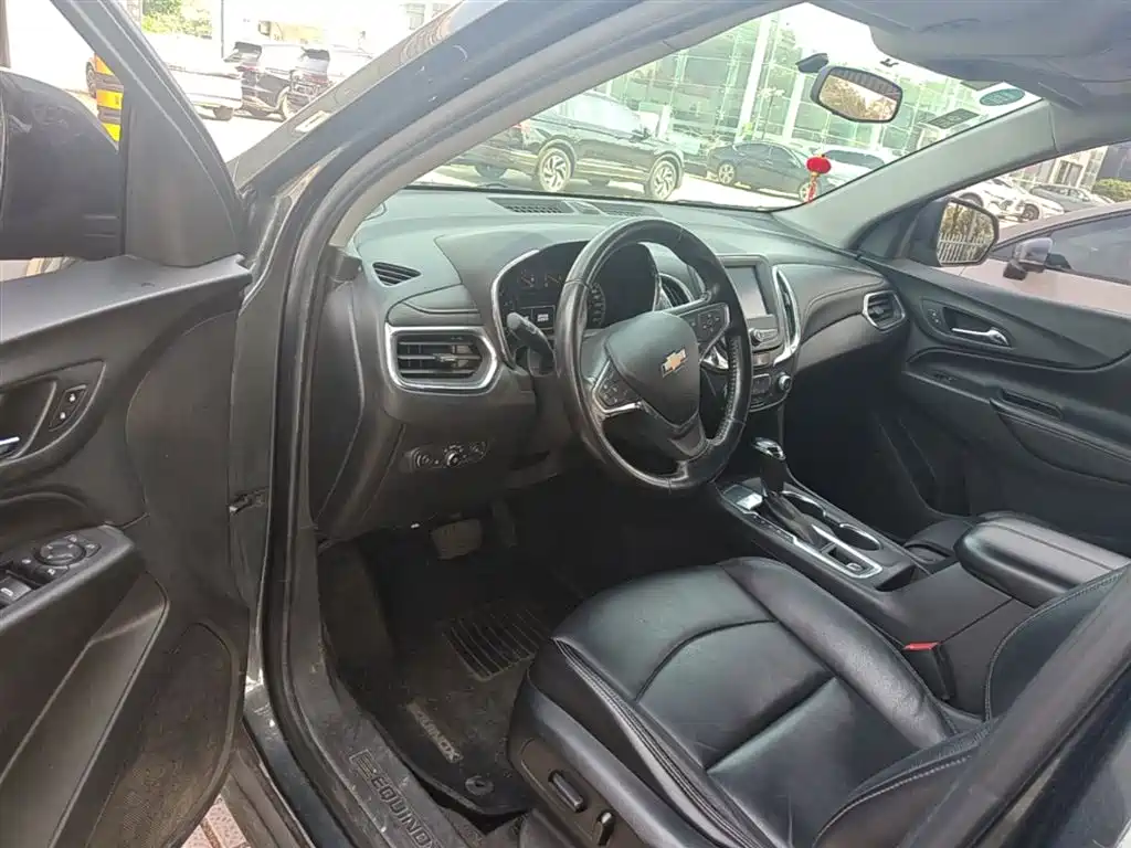 Chevrolet Equinox 2019 535T Auto Galloping Edition China V фото 16