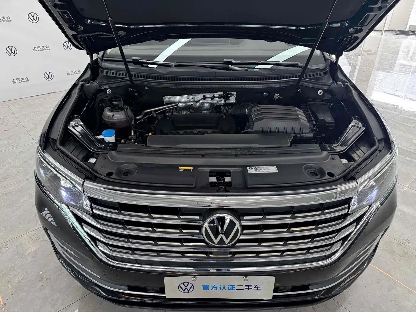 Volkswagen Viloran 2024 380TSI Executive Edition фото 12