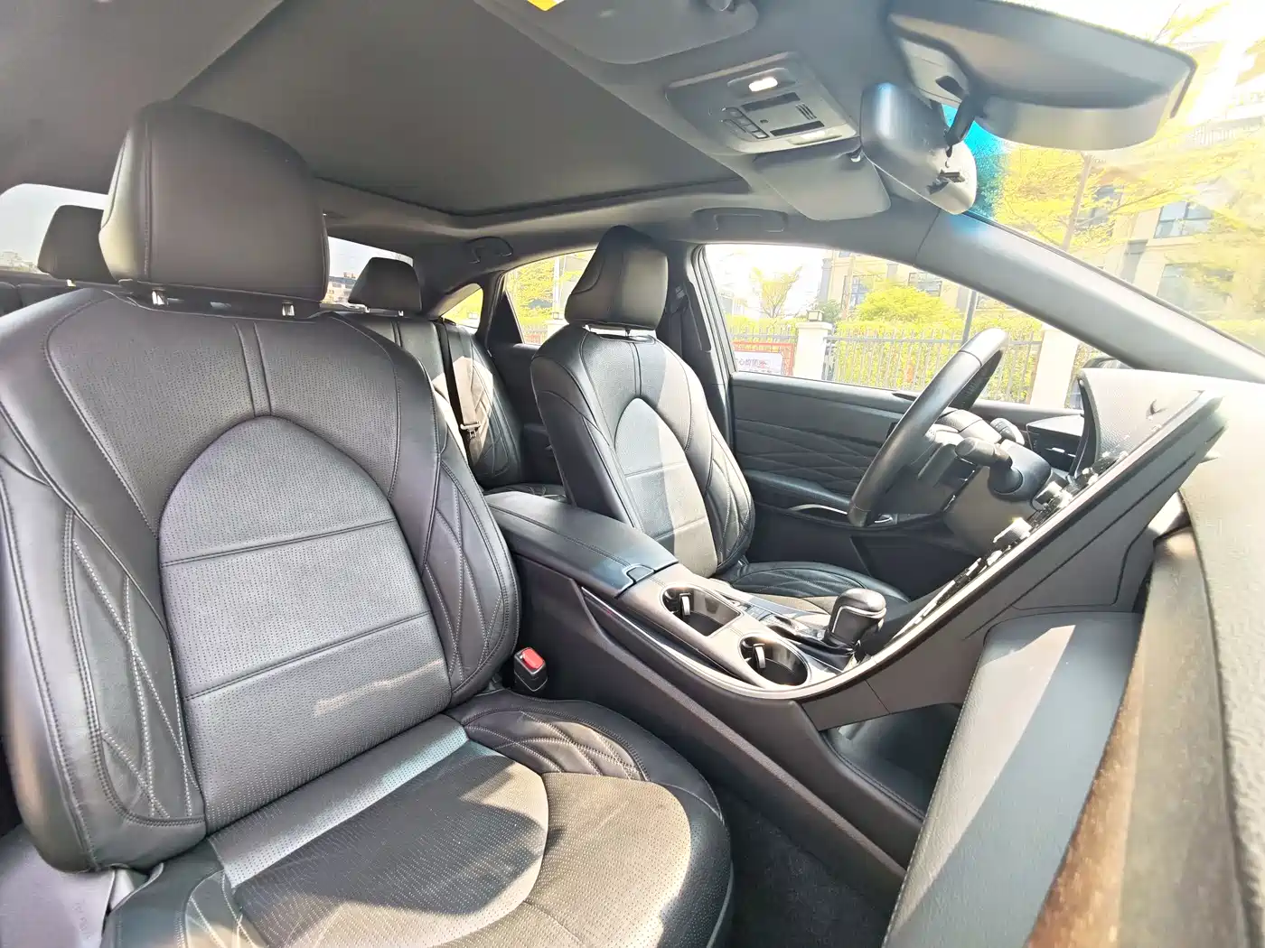Toyota Avalon 2019 2.5L Touring Premium (China V) фото 35