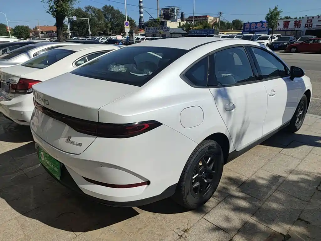 BYD Qin PLUS 2026 2026 DM-i Smart Edition 128KM Progressive