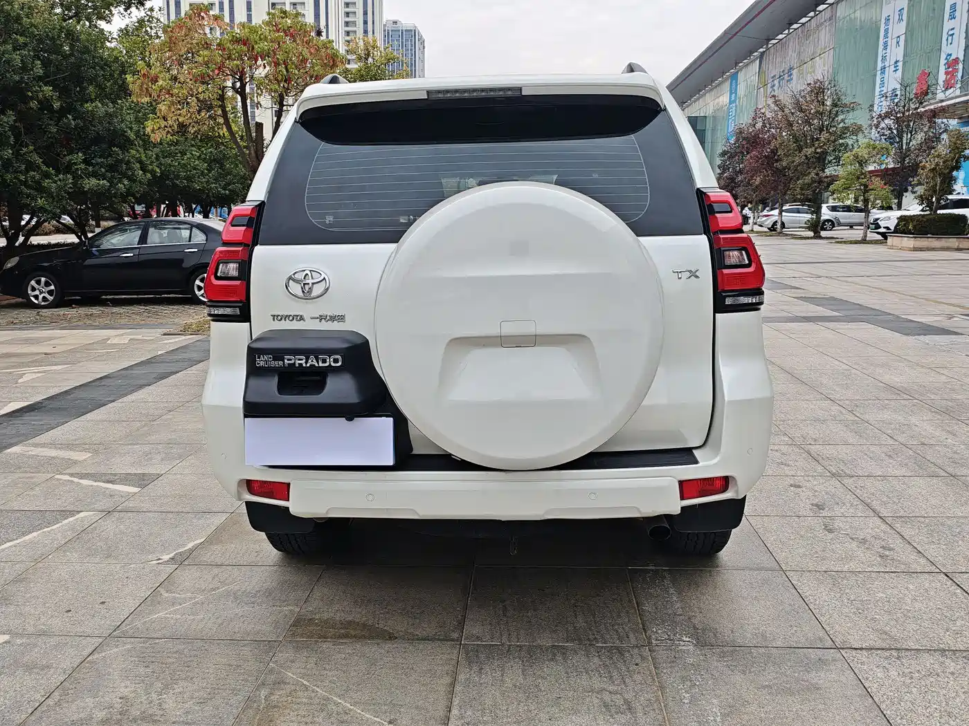 Toyota Prado 2018 3.5L Automatic TX-L Rear-mounted Spare Tire фото 5