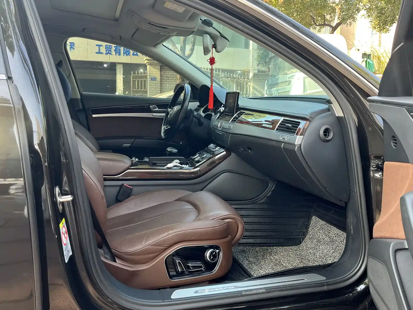 Audi A8 2016 A8L 45 TFSI quattro Comfort фото 6