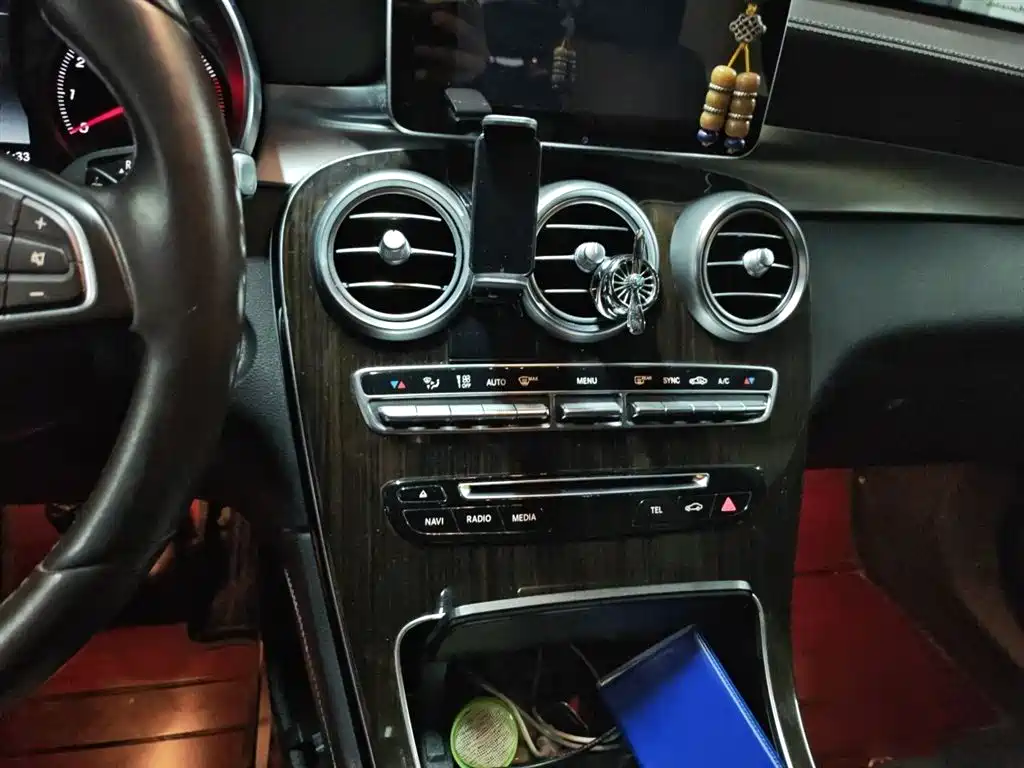 Mercedes-Benz GLC 2018 GLC 260 4MATIC Dynamic фото 6