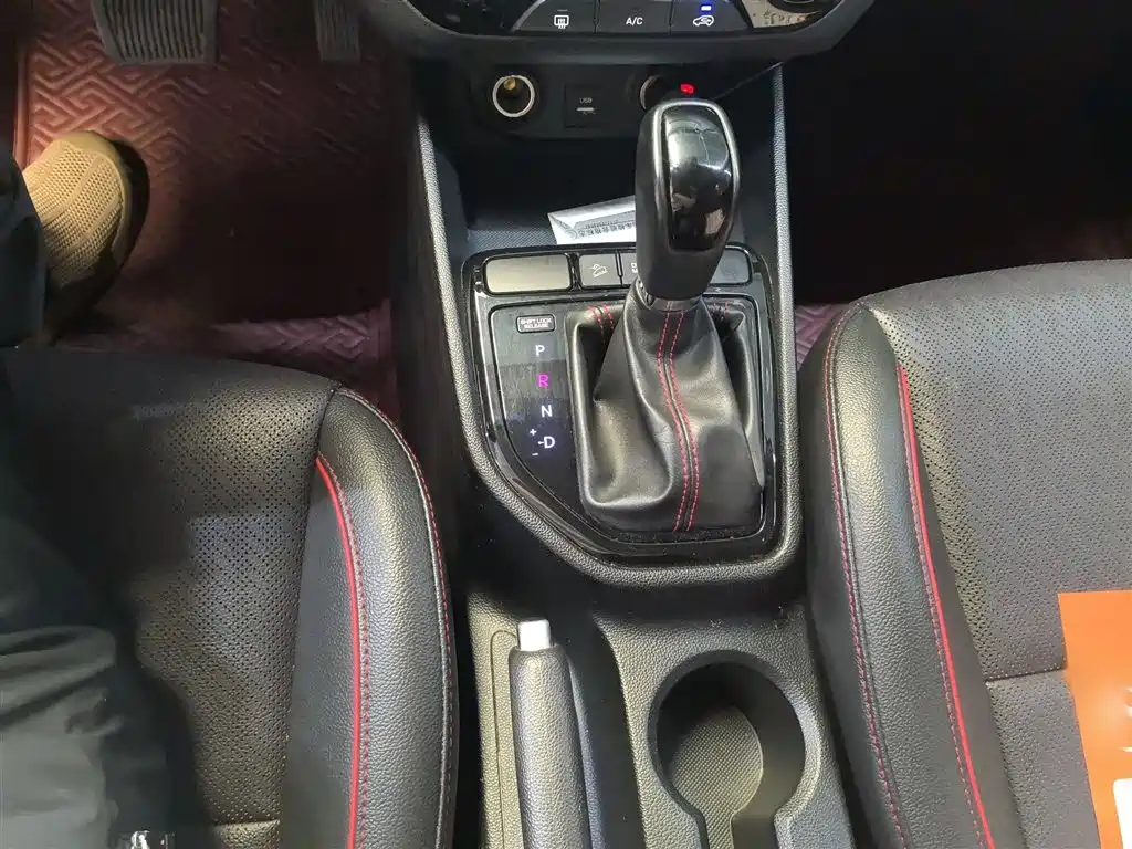 Hyundai Beijing Hyundai ix25 2017 1.4T Automatic Smart Edition фото 12
